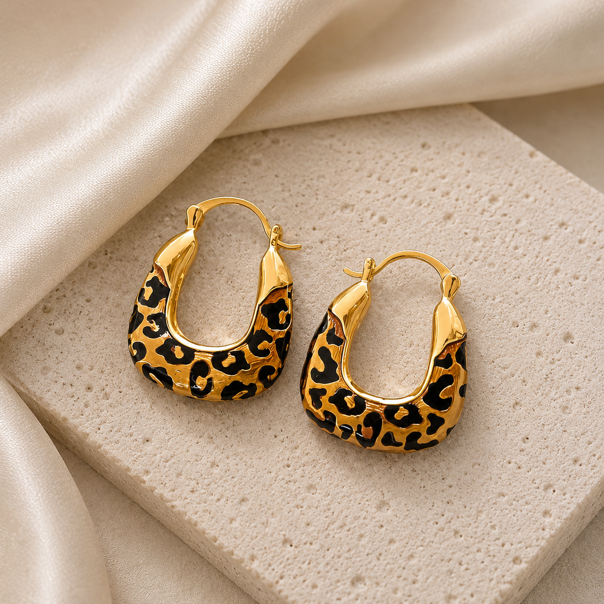 Cleo Hoops