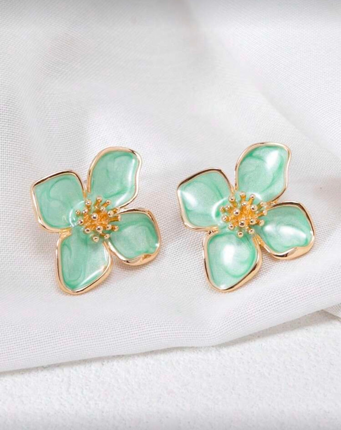 Bloom Studs