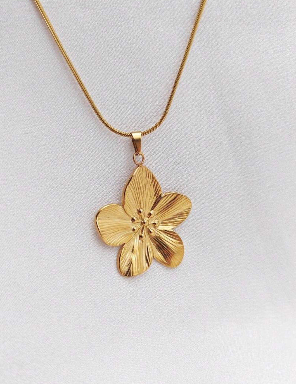 Flora Pendant