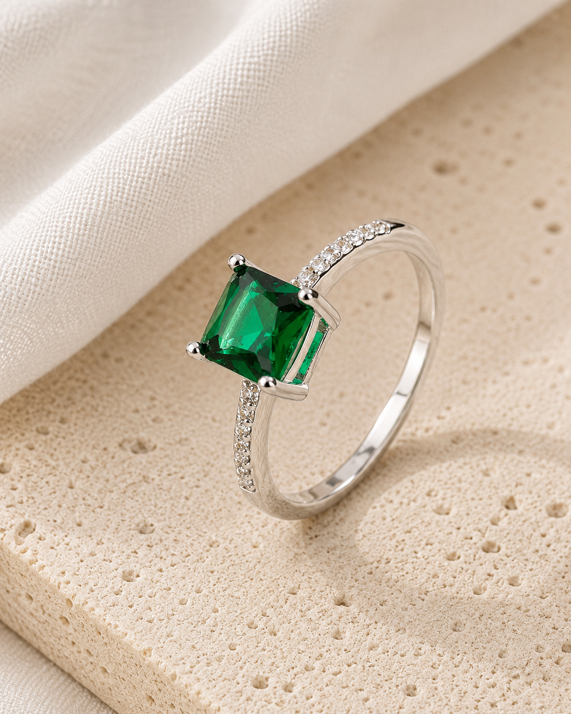 Ella Ring