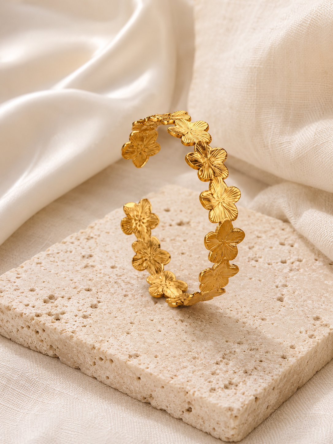 Flora Bangle