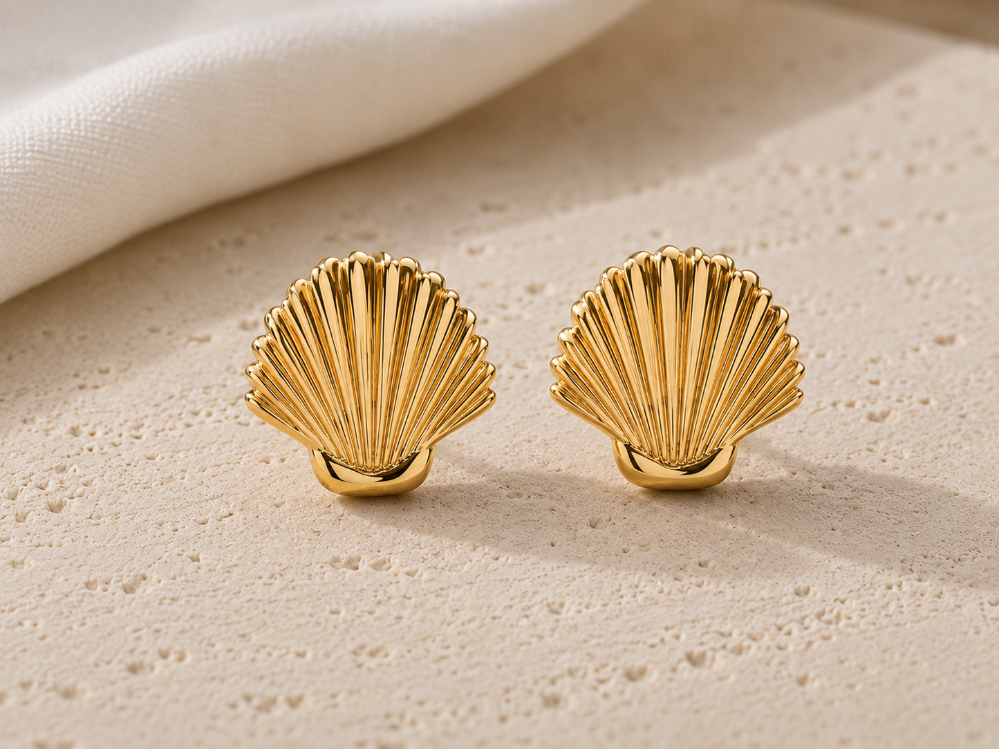 Shell studs