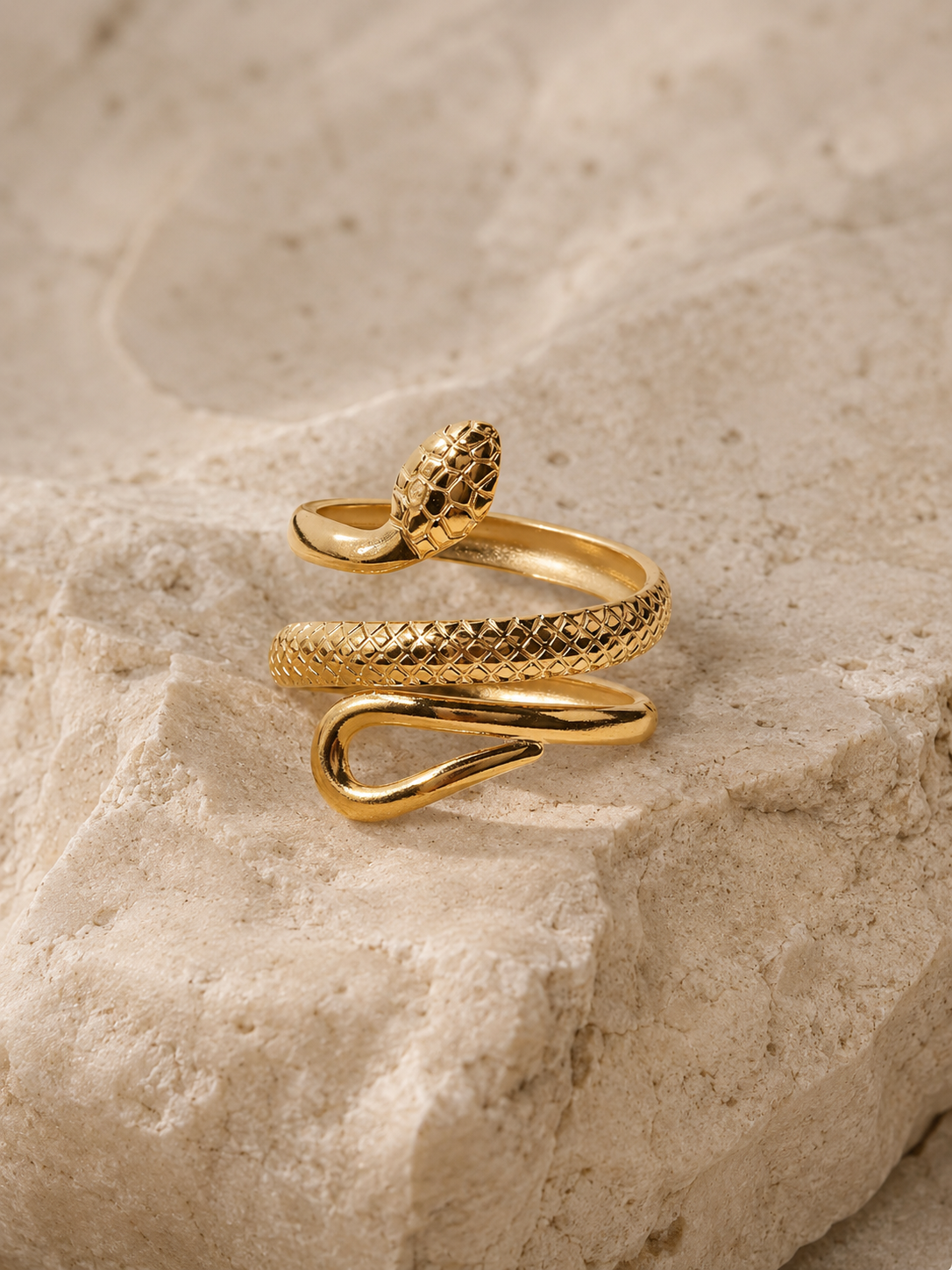 Serpentine Ring