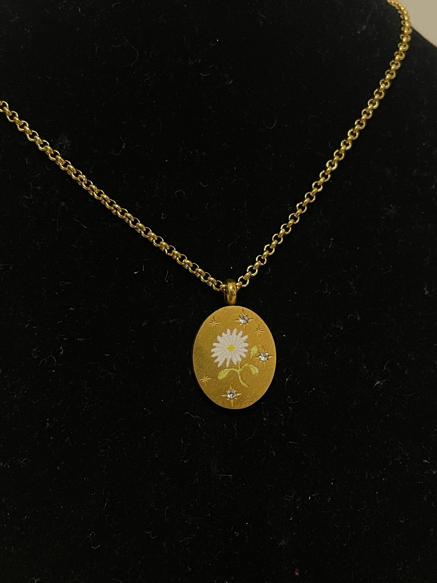 Daisy Necklace