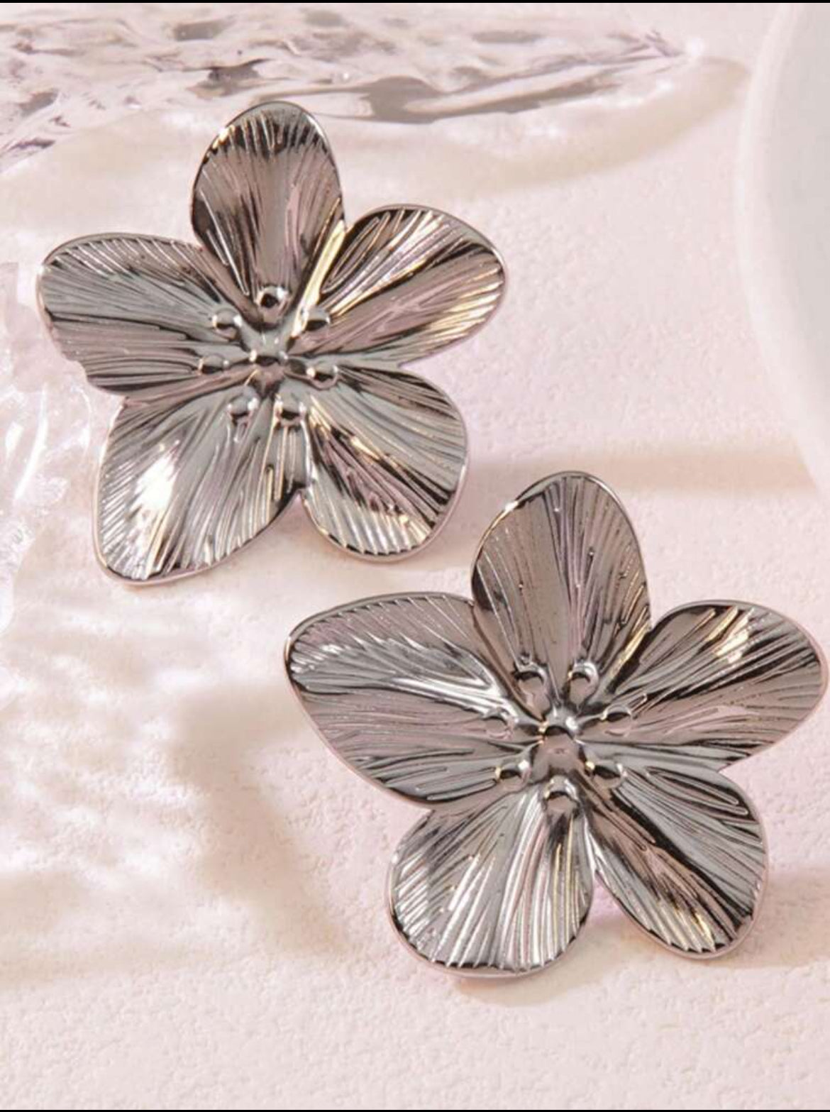 Flora Studs