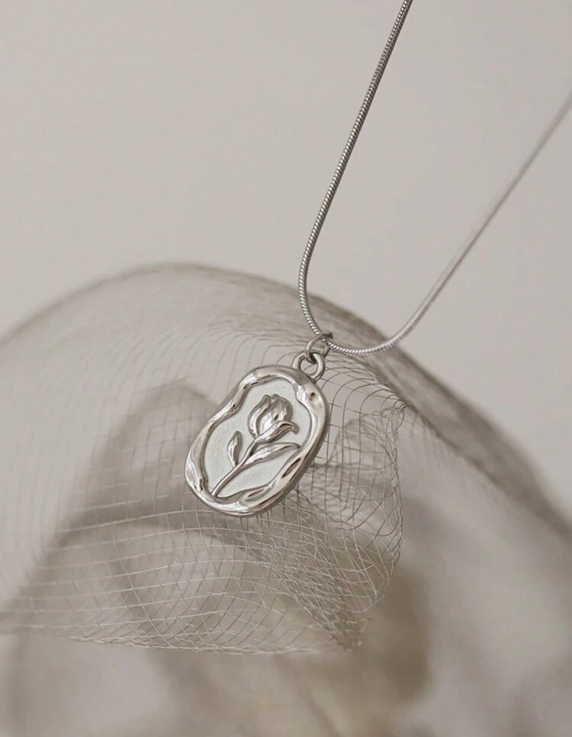 Tulip Necklace