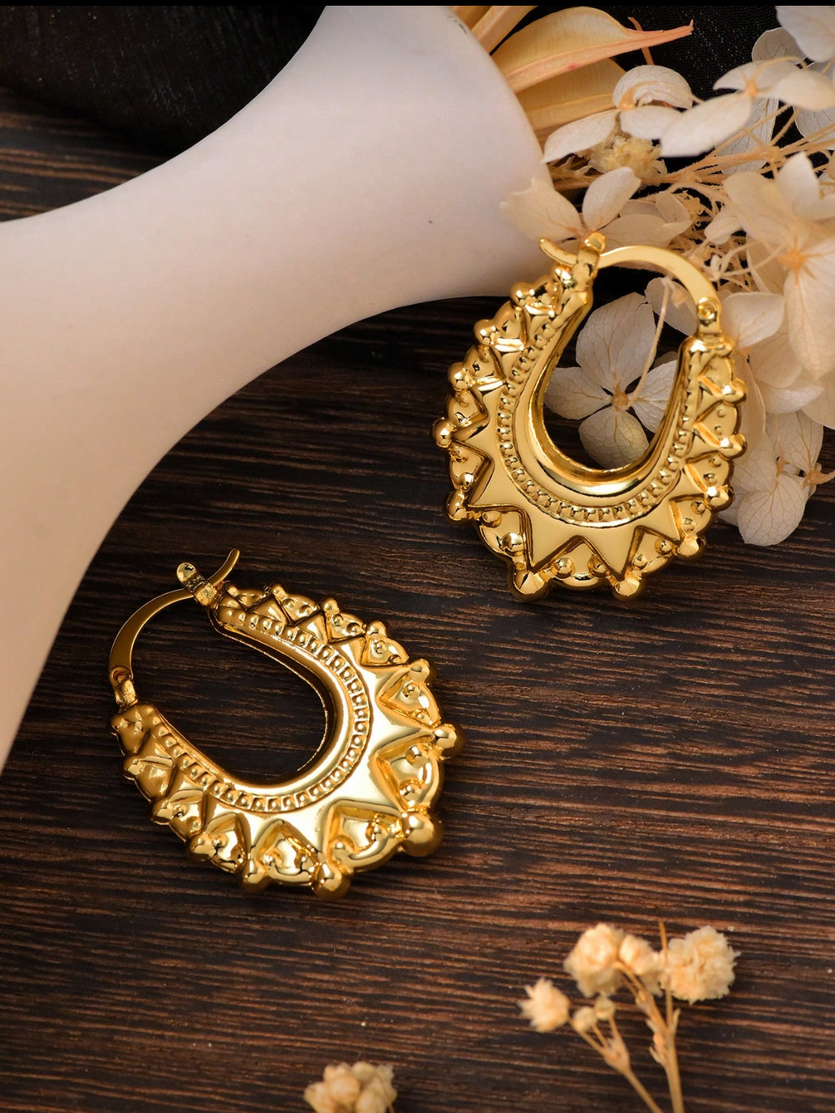 Dahlia Hoops