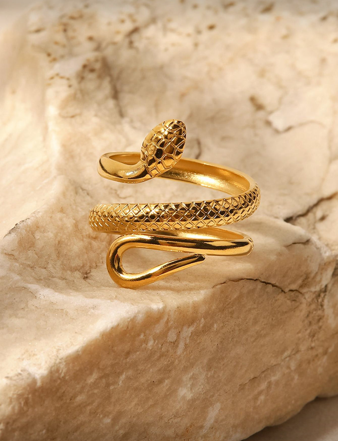 Serpentine Ring