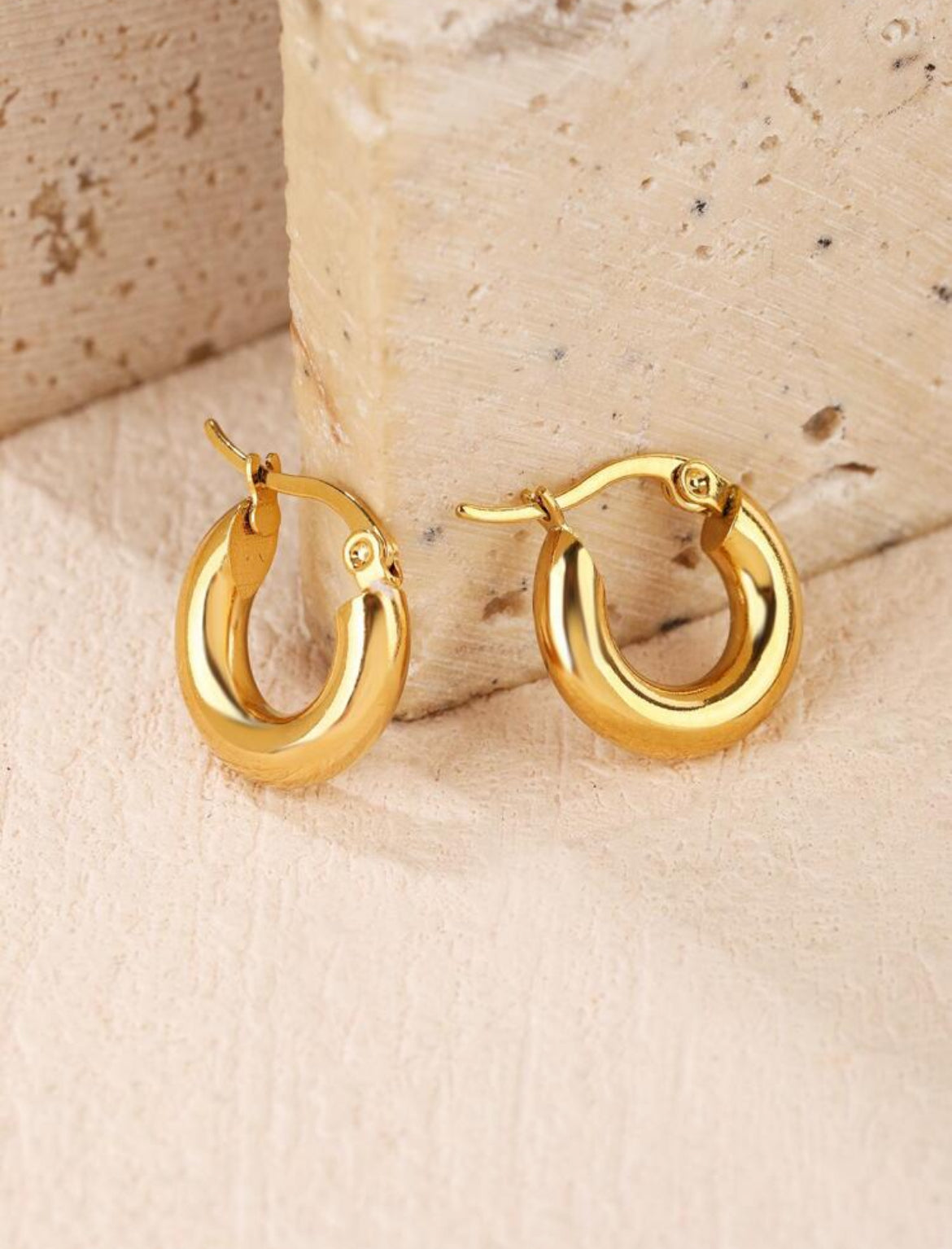 Claire Hoops