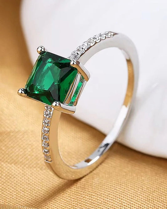 Ella Ring