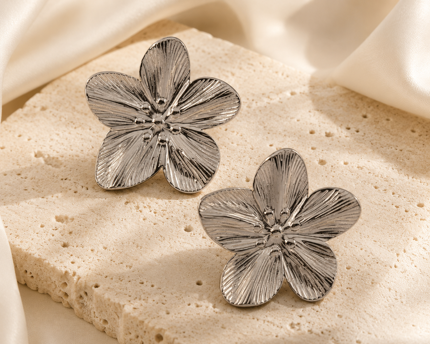 Flora Studs