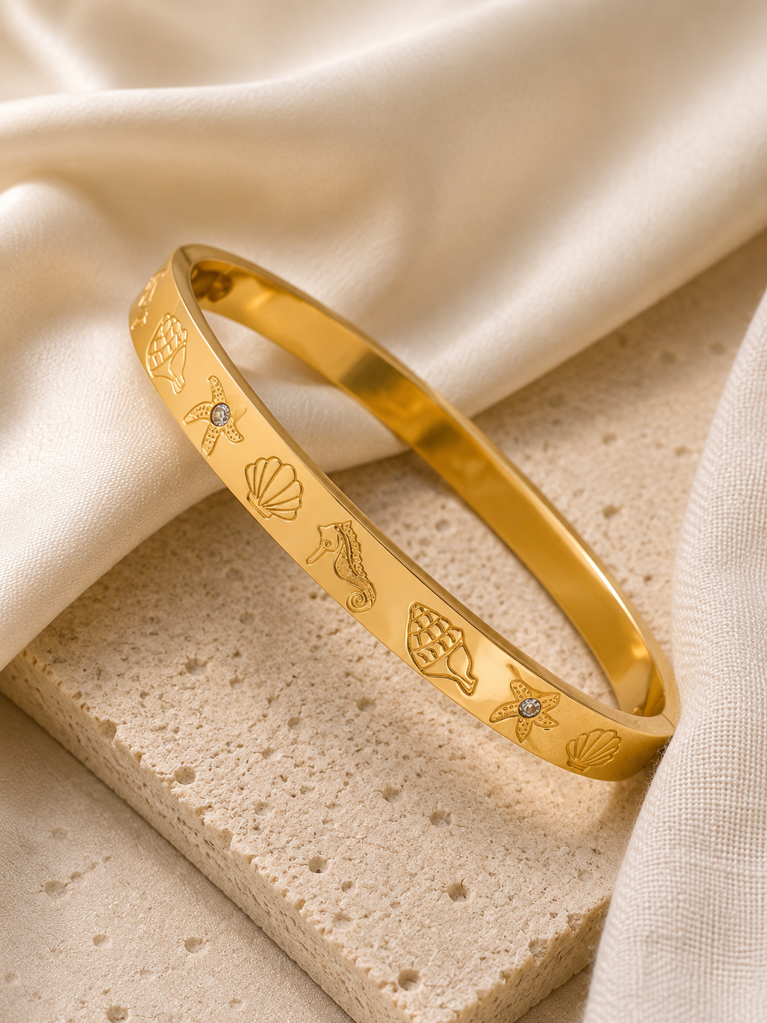 Ariel Bangle