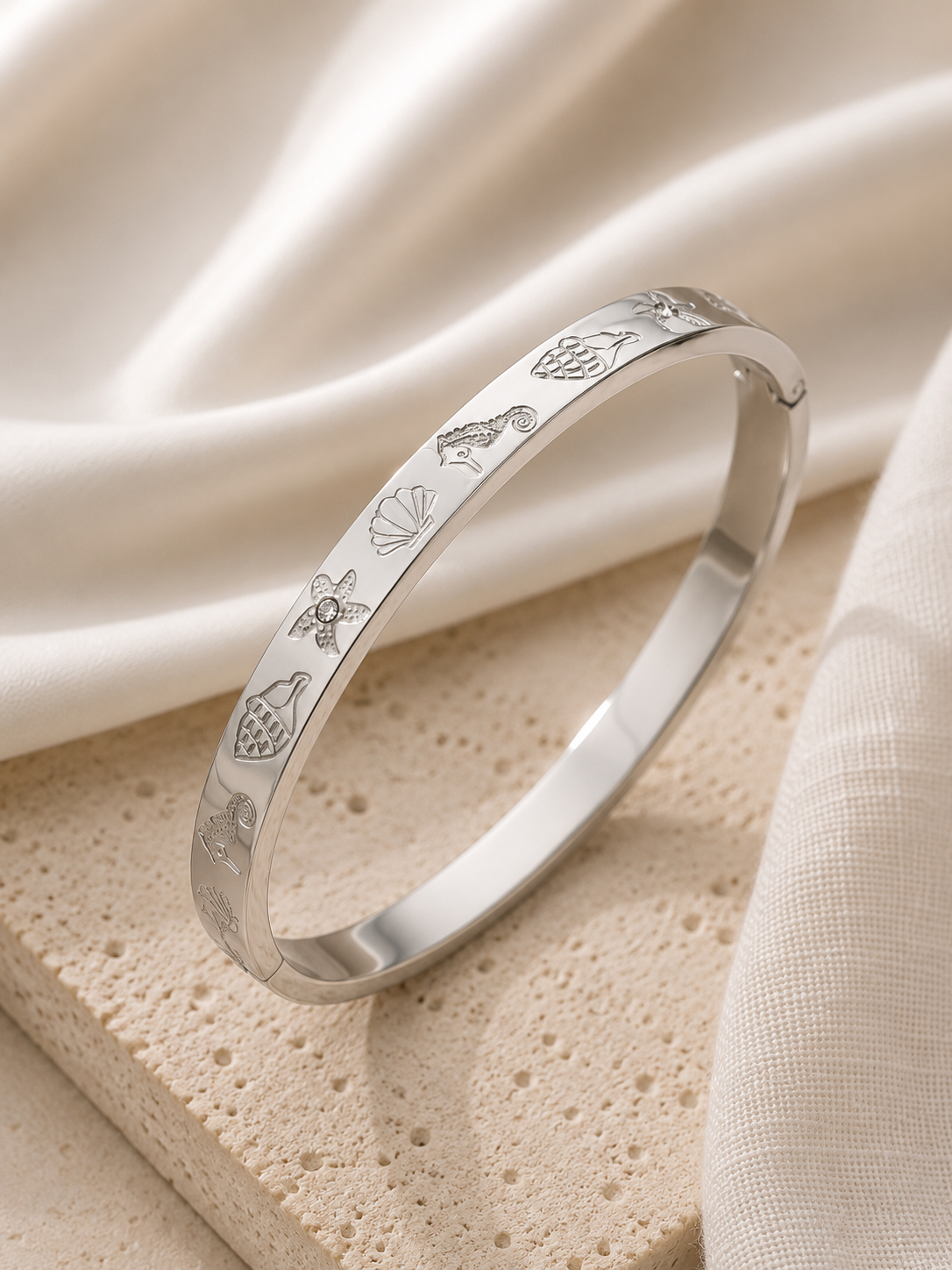Ariel Bangle