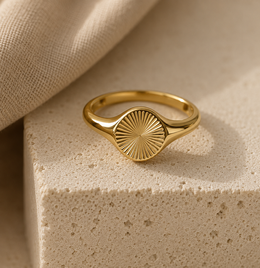 SunRay Signet ring