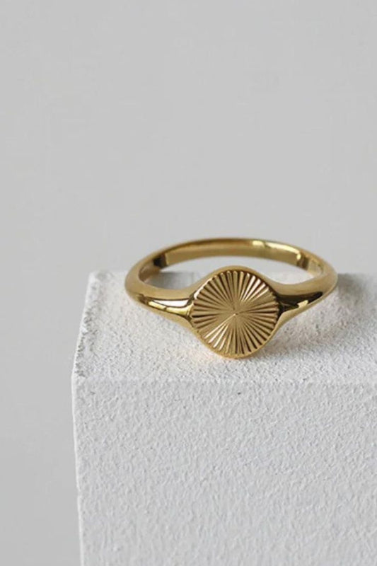 SunRay Signet ring